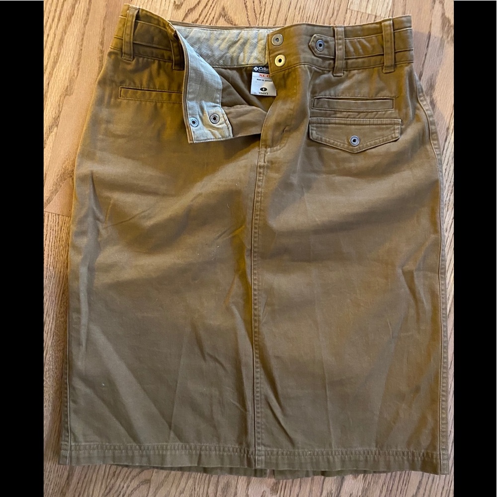 Columbia Pencil skirt